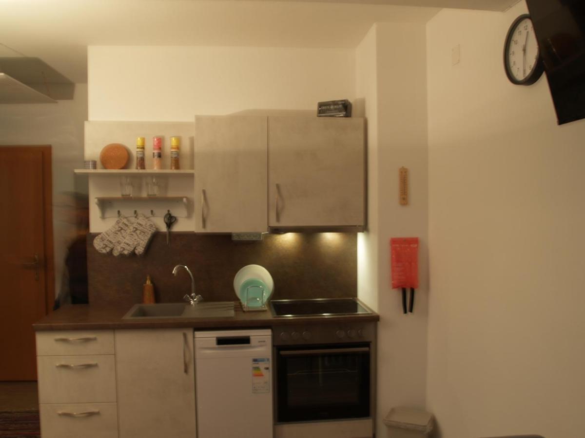 Lg Tiny Apartment Корнойбург Екстериор снимка