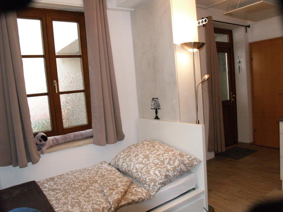 Lg Tiny Apartment Корнойбург Екстериор снимка