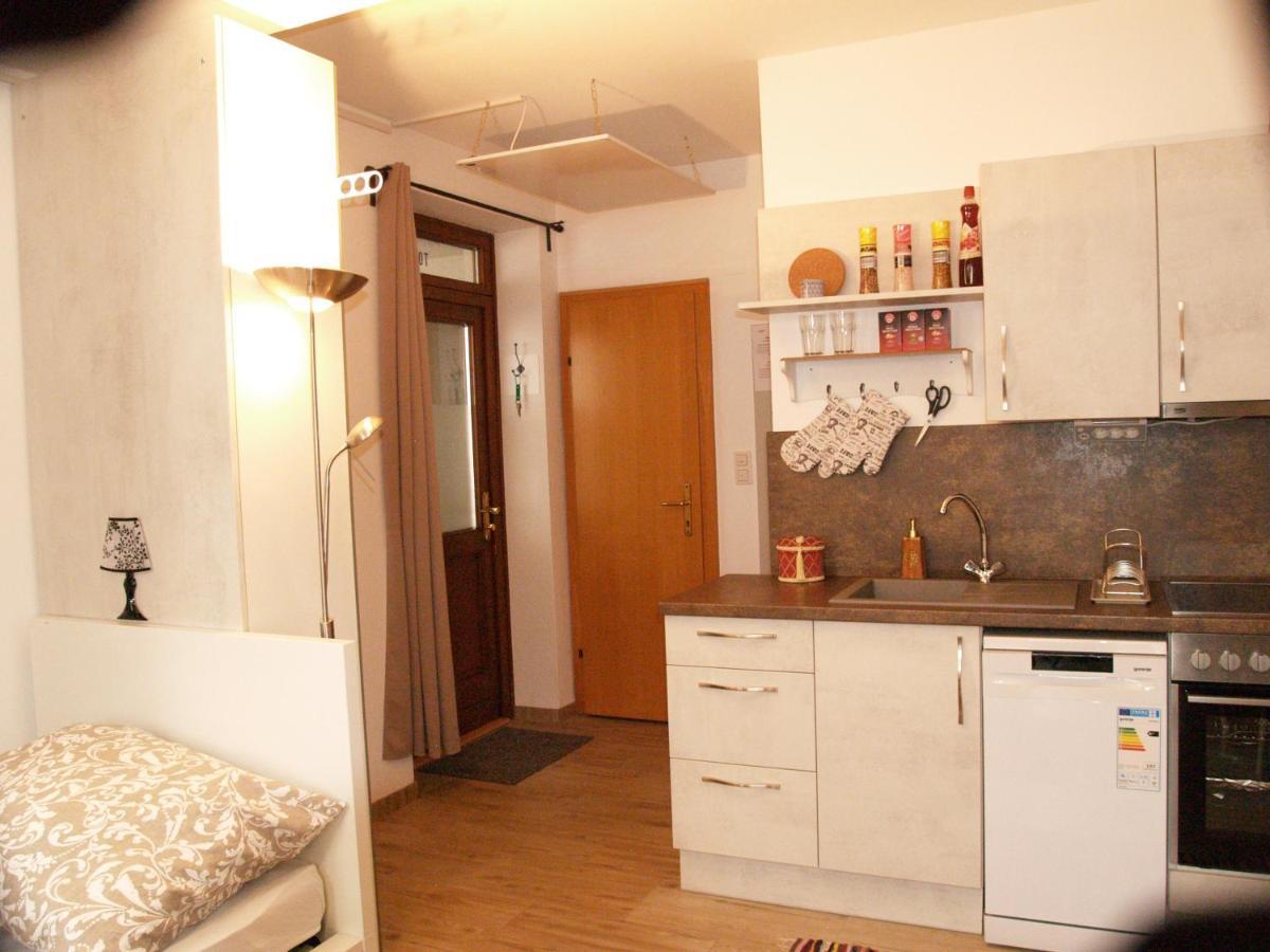 Lg Tiny Apartment Корнойбург Екстериор снимка