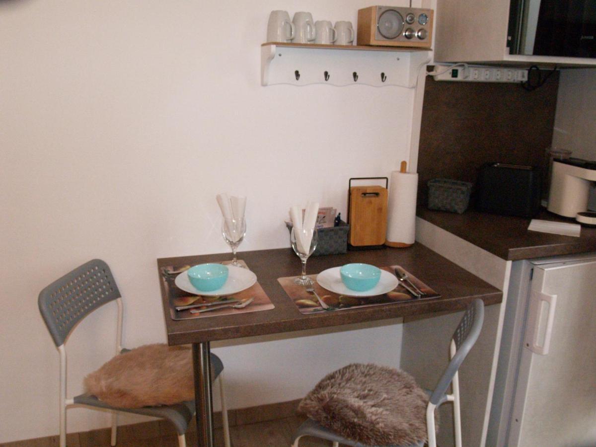Lg Tiny Apartment Корнойбург Екстериор снимка